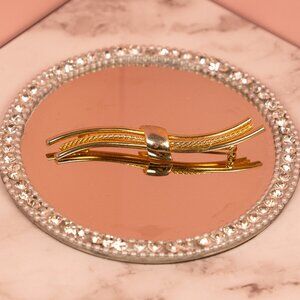 Elegant Long Curved Style Brooch Pin